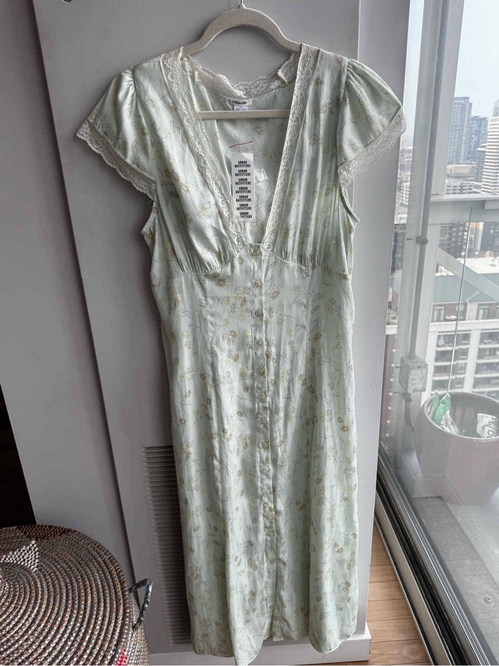 Kimchi Blue Urban‎ Outfitters Lace Slip Dress NWT L - Picture 3 of 10